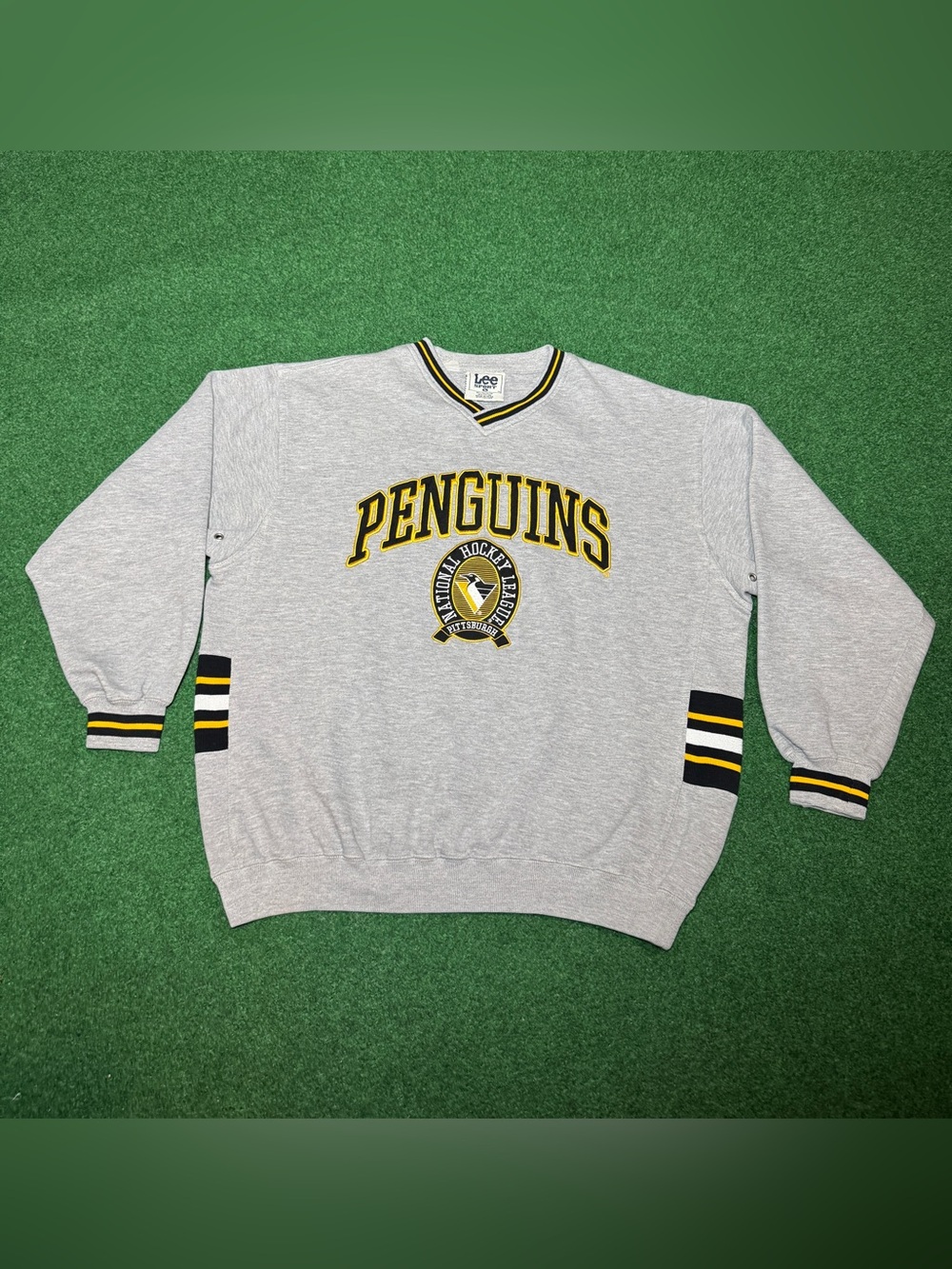 Pittsburgh Penguins Vintage Sweatshirt 90s Large Gray NHL Retro Crewneck 90s